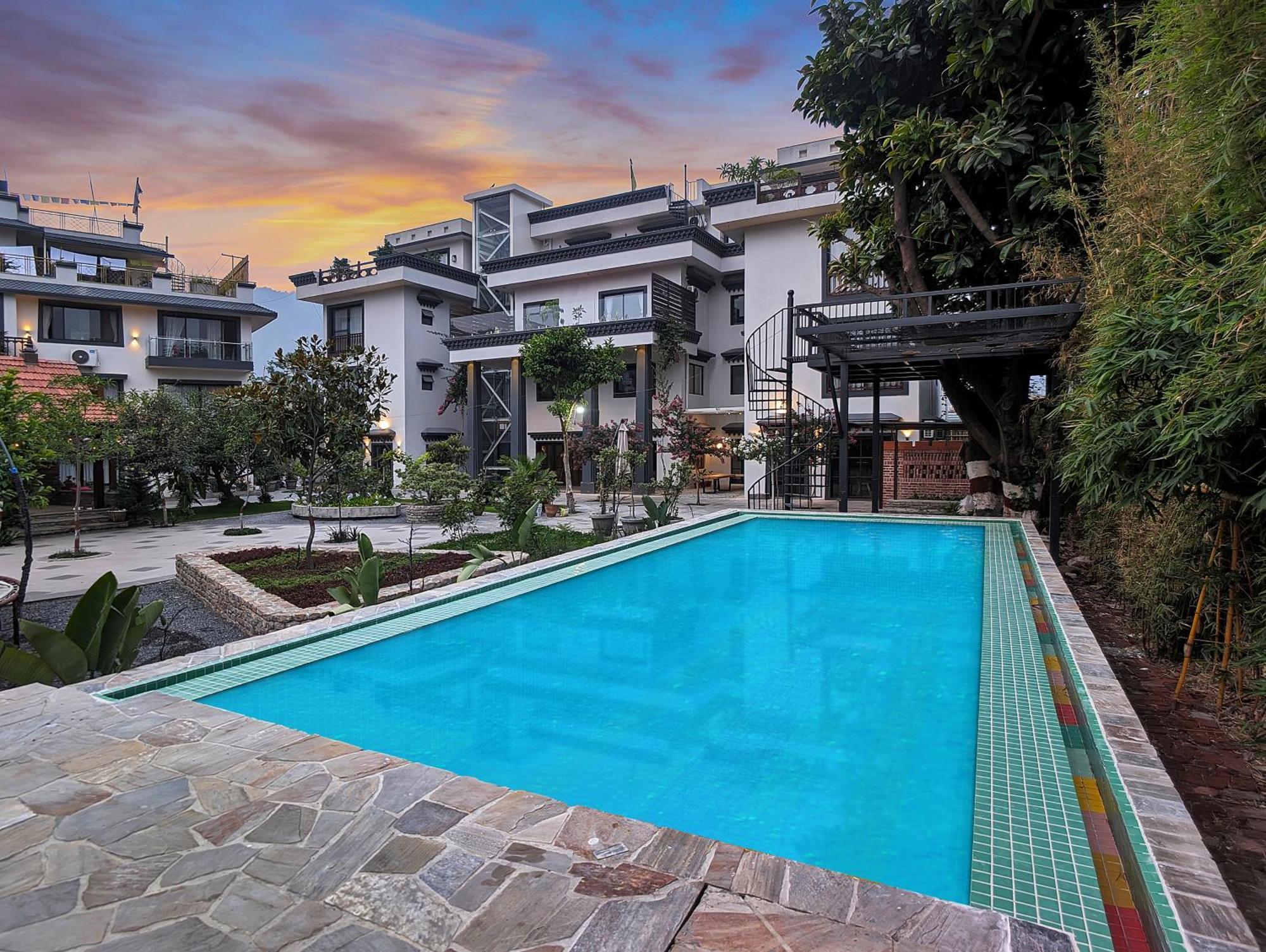 Uma Residence And Suites Катманду Экстерьер фото