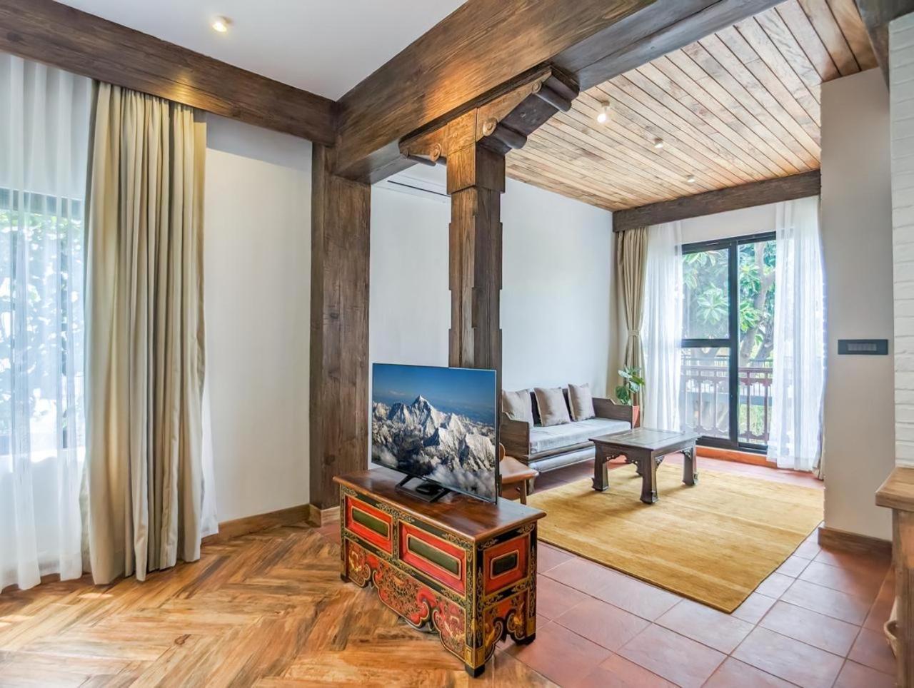Uma Residence And Suites Катманду Экстерьер фото